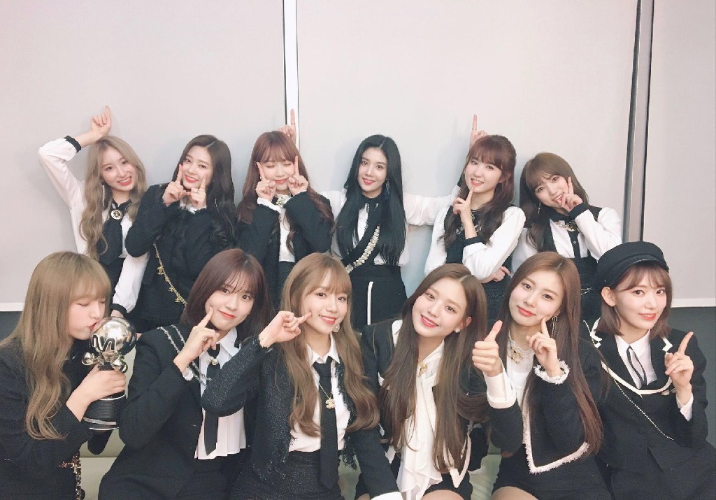 데뷔 한달반동안 트로피 6개 수집한 아이즈원 ㄷㄷ | 인스티즈