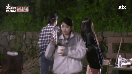 민박 알바생 지은이 .gif | 인스티즈