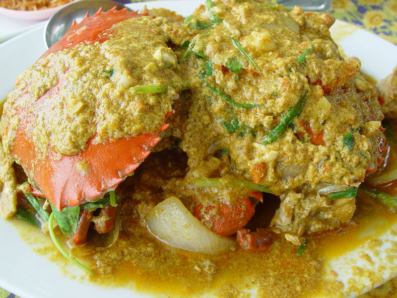 태국에서 꼭 먹어야 할 음식 중 하나라는 푸팟퐁커리.jpg | 인스티즈