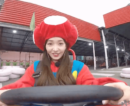 카드라이더 하는 프로미스나인.gif | 인스티즈