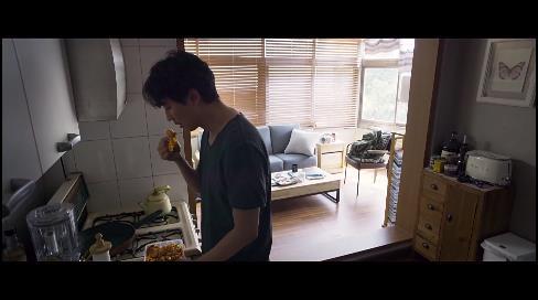 나에게만 그녀가 보이기 시작했다. 천우희 김남길 주연 ＜영화 어느날＞ 02 | 인스티즈