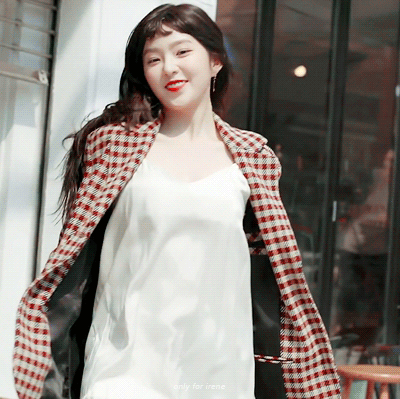 신발 모델 아이린.gif | 인스티즈