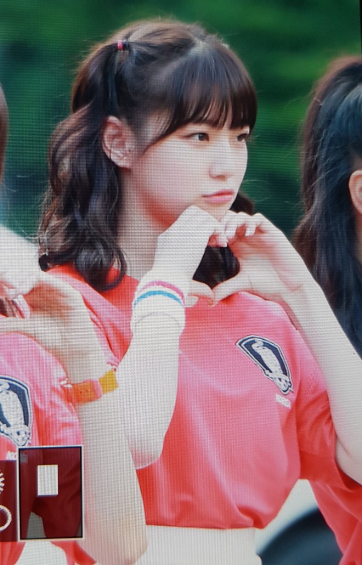 프로미스나인 뮤직뱅크 출근길 | 인스티즈