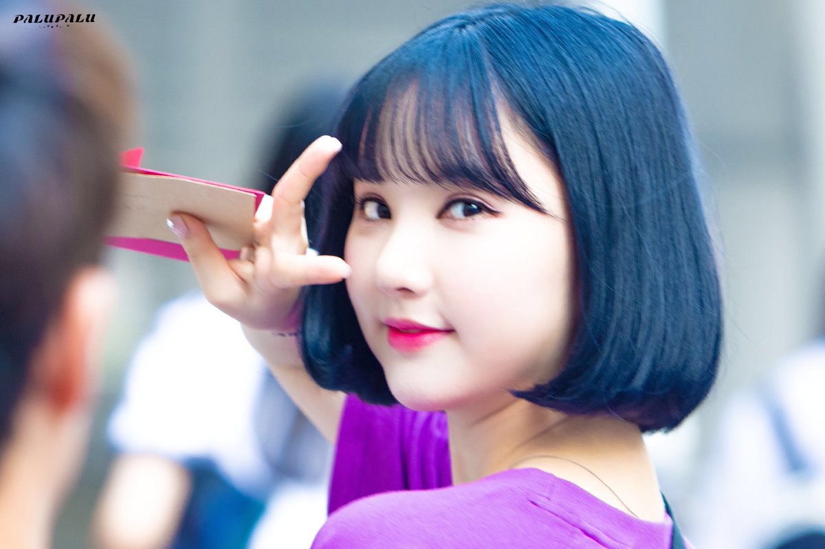 근무 중 할 일이 없어서 여자친구 은하.jpgif | 인스티즈