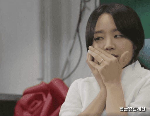 책으로 연애를 배우는 신혜선(feat. 아이가 다섯) | 인스티즈