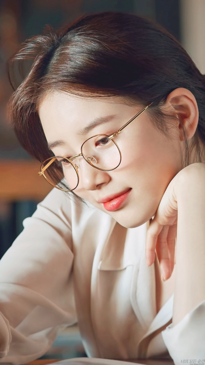안경이 잘 어울리는 여자.jpg | 인스티즈
