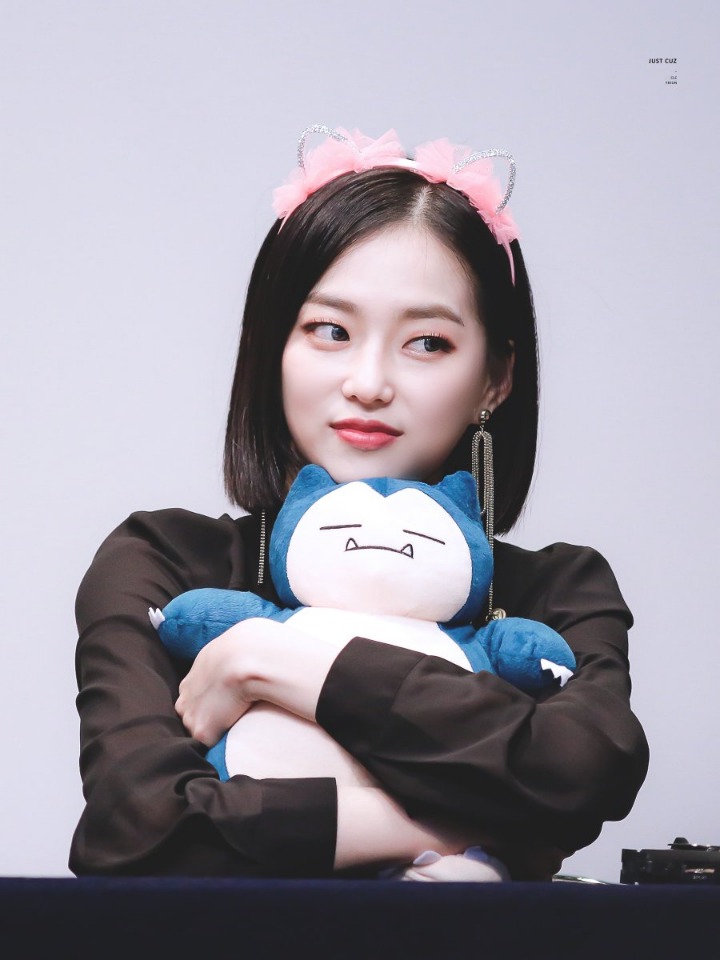 넘나 멋쁜 단발머리 걔 CLC 장예은 이번 활동 사진 모음.JPG | 인스티즈