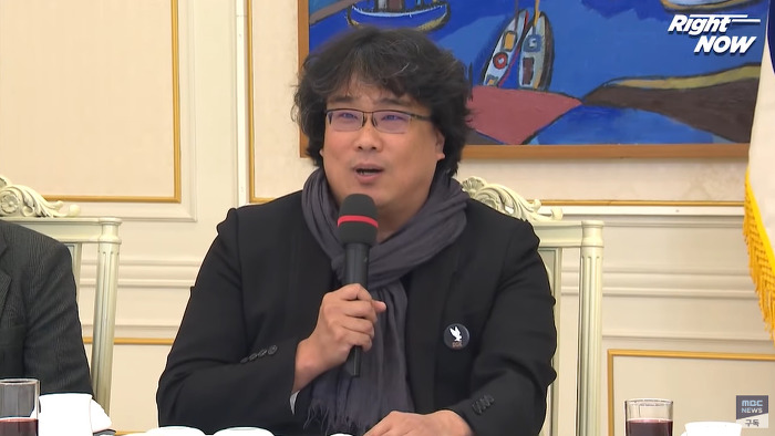 바로 옆에서 대통령님 말씀하시는 걸 보면서 저는 충격의 도가니에 빠졌습니다.gif | 인스티즈