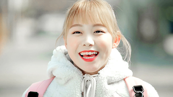 기억해..? 복도에서 떠들다.. 같이 혼나던 우리 둘... 기억 조작이 따로 없는 하이틴 웹드 | 인스티즈